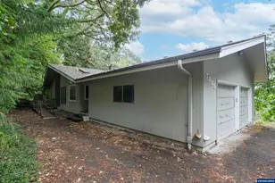 7885 NW Ridgewood Dr, Corvallis, OR 97330 - Photo 38