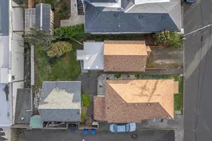 443 SW 7th St, Newport, OR 97365 - Photo 24