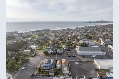 443 SW 7th St, Newport, OR 97365 - Photo 18