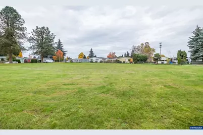 3223 Comber Ct NE, Salem, OR 97305 - Photo 32