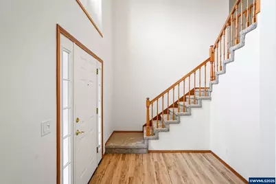 5561 Springwood Av SE, Salem, OR 97306 - Photo 6