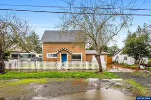 456 N Log Cabin St, Independence, OR 97351 - Photo 1