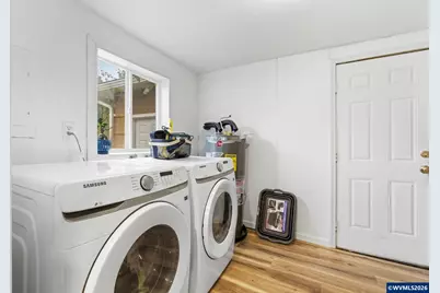 456 N Log Cabin St, Independence, OR 97351 - Photo 14