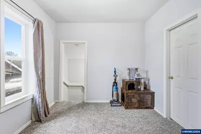 456 N Log Cabin St, Independence, OR 97351 - Photo 20