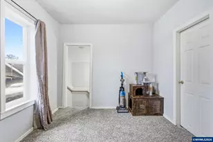 456 N Log Cabin St, Independence, OR 97351 - Photo 20