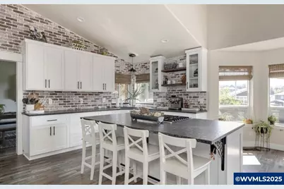 741 Van Buren Dr NW, Salem, OR 97304 - Photo 6