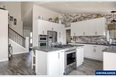 741 Van Buren Dr NW, Salem, OR 97304 - Photo 4