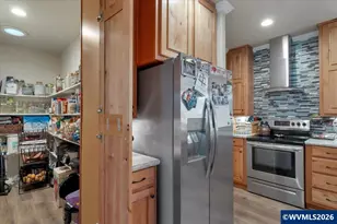 37734 River Dr, Lebanon, OR 97355 - Photo 10