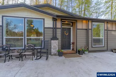 37734 River Dr, Lebanon, OR 97355 - Photo 2