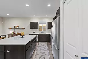 2988 Christina St NW, Salem, OR 97304 - Photo 16