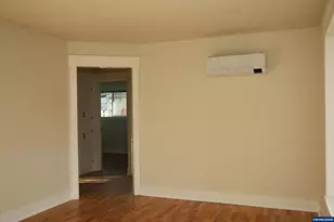 1661 Cooper St, Lebanon, OR 97355 - Photo 2