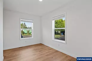 133 Broadmore Ave NE, Salem, OR 97301 - Photo 8