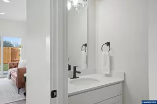 2586 Promise Way, Lebanon, OR 97355 - Photo 18