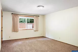 1882 Woodstock Cir NW, Salem, OR 97304 - Photo 14