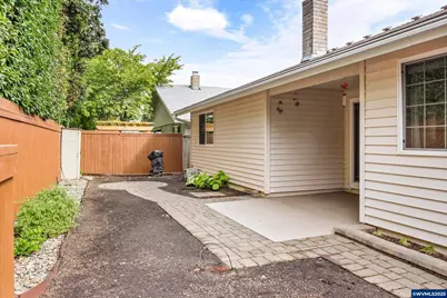 1882 Woodstock Cir NW, Salem, OR 97304 - Photo 22