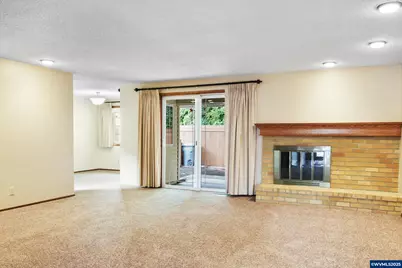 1882 Woodstock Cir NW, Salem, OR 97304 - Photo 8