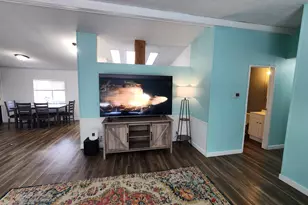 31919 N Lake Creek (Unit 35 ) Dr, Tangent, OR 97389 - Photo 4