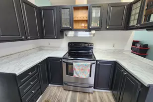 31919 N Lake Creek (Unit 35 ) Dr, Tangent, OR 97389 - Photo 2