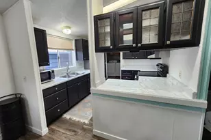 31919 N Lake Creek (Unit 35 ) Dr, Tangent, OR 97389 - Photo 8