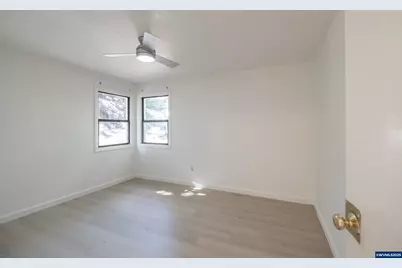 875 S 5th St, Lebanon, OR 97355 - Photo 20