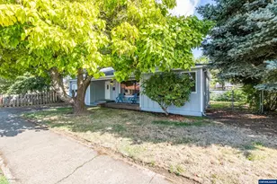 875 S 5th St, Lebanon, OR 97355 - Photo 4