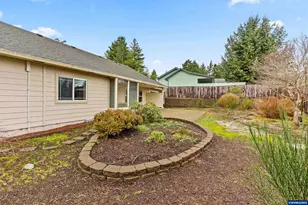 2222 Primrose Ln, Florence, OR 97439 - Photo 38