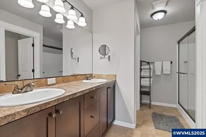 419 Vine Av, Woodburn, OR 97071 - Photo 30