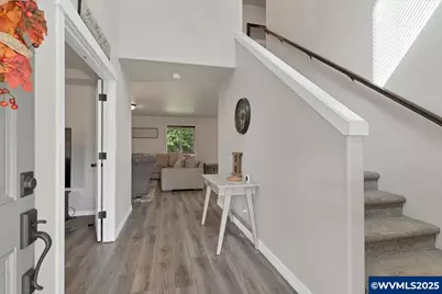 419 Vine Av, Woodburn, OR 97071 - Photo 6