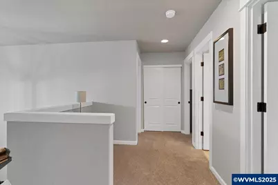 419 Vine Av, Woodburn, OR 97071 - Photo 40