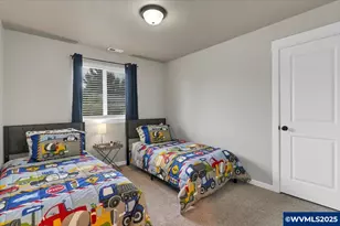 419 Vine Ave, Woodburn, OR 97071 - Photo 32