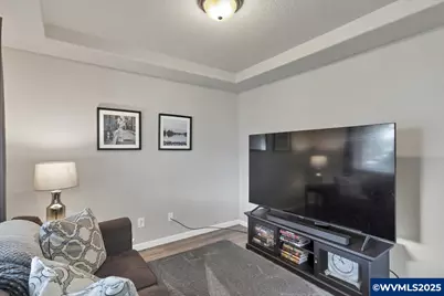 419 Vine Av, Woodburn, OR 97071 - Photo 8