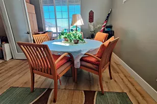 523 Golden Eagle St NW, Salem, OR 97304 - Photo 4