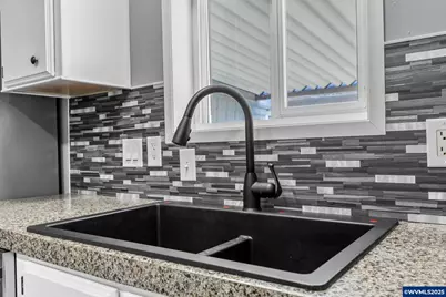 5048 Silver (#112) Lp NE, Salem, OR 97305 - Photo 14