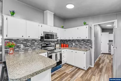 5048 Silver (#112) Lp NE, Salem, OR 97305 - Photo 10