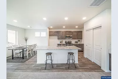 4784 Finch St, Albany, OR 97322 - Photo 2