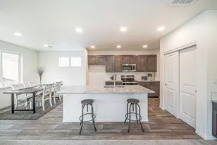 4784 Finch St, Albany, OR 97322 - Photo 2