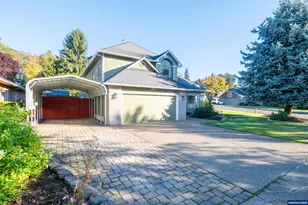 1929 Ptarmigan St NW, Salem, OR 97304 - Photo 2