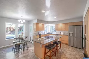 1929 Ptarmigan St NW, Salem, OR 97304 - Photo 12