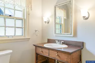 735 Church St SE, Salem, OR 97301 - Photo 24