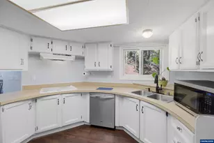 32797 Dan Cupp Rd, Saint Helens, OR 97051 - Photo 10