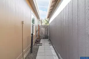 917 Luke St, Independence, OR 97351 - Photo 40