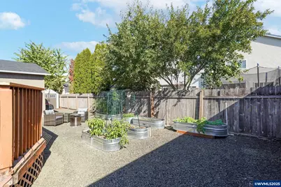 917 Luke St, Independence, OR 97351 - Photo 38