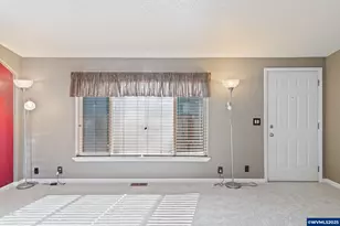 917 Luke St, Independence, OR 97351 - Photo 12