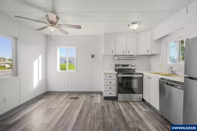 5355 River Rd N #85, Keizer, OR 97303 - Photo 6