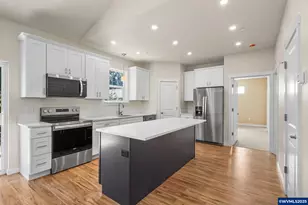 2134 Willona Dr, Eugene, OR 97408 - Photo 8