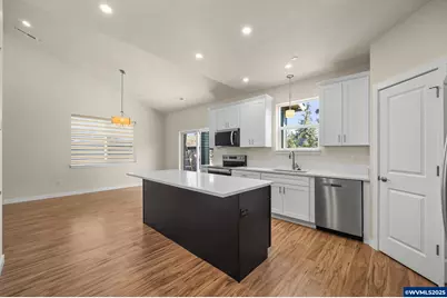 2134 Willona Dr, Eugene, OR 97408 - Photo 10