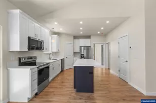 2134 Willona Dr, Eugene, OR 97408 - Photo 30