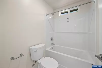 2134 Willona Dr, Eugene, OR 97408 - Photo 42