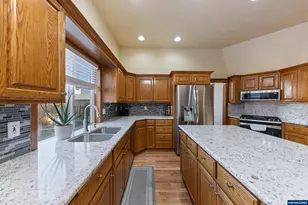 4465 Countryside Ct NE, Salem, OR 97305 - Photo 8