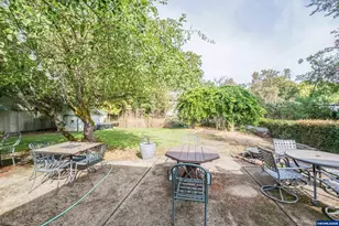 209 Templeton St, Brownsville, OR 97327 - Photo 16